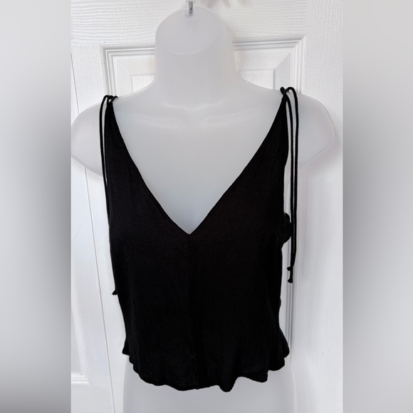 Reformation Tops - Reformation Women’s Top Knit Spaghetti Straps V Neck Crop Top Cami Black size XS